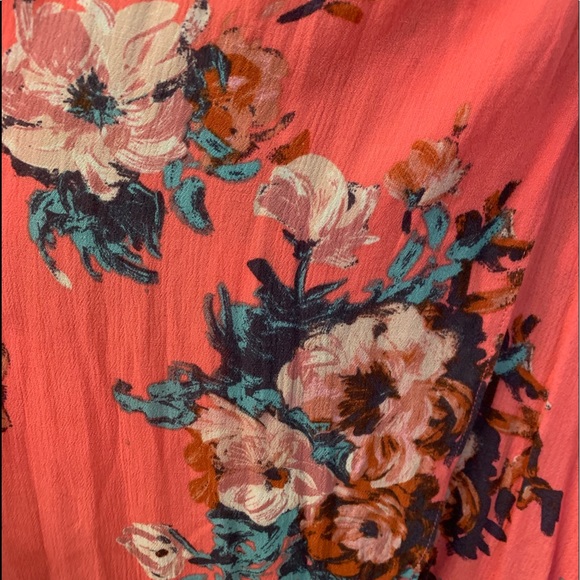 Floral open back wrap dress - Picture 2 of 7